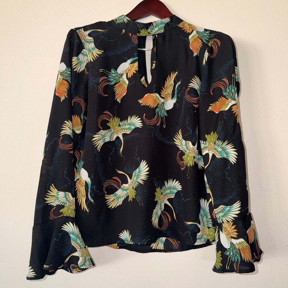 Lily White Crane Print Bell Sleeve Keyhole Blouse Black Womens M
